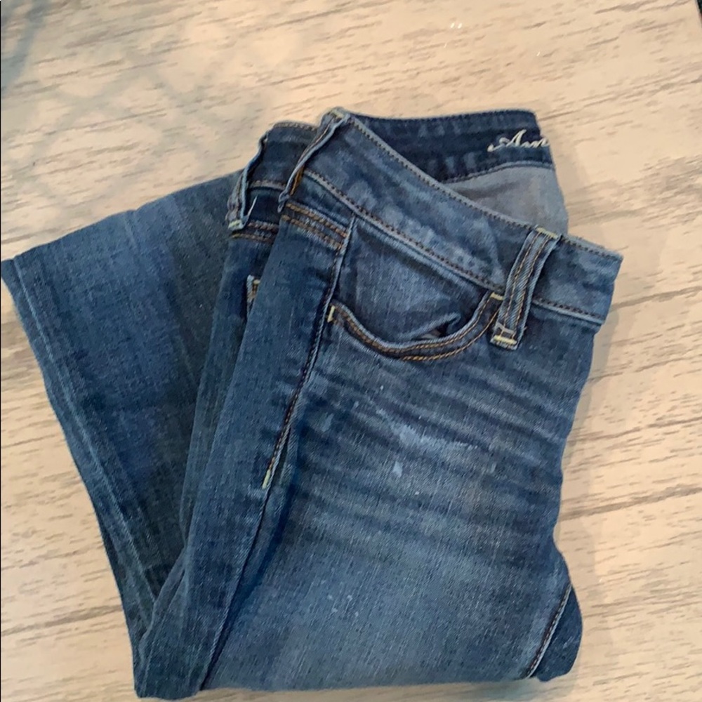 American Eagle slightly distressed jeggings